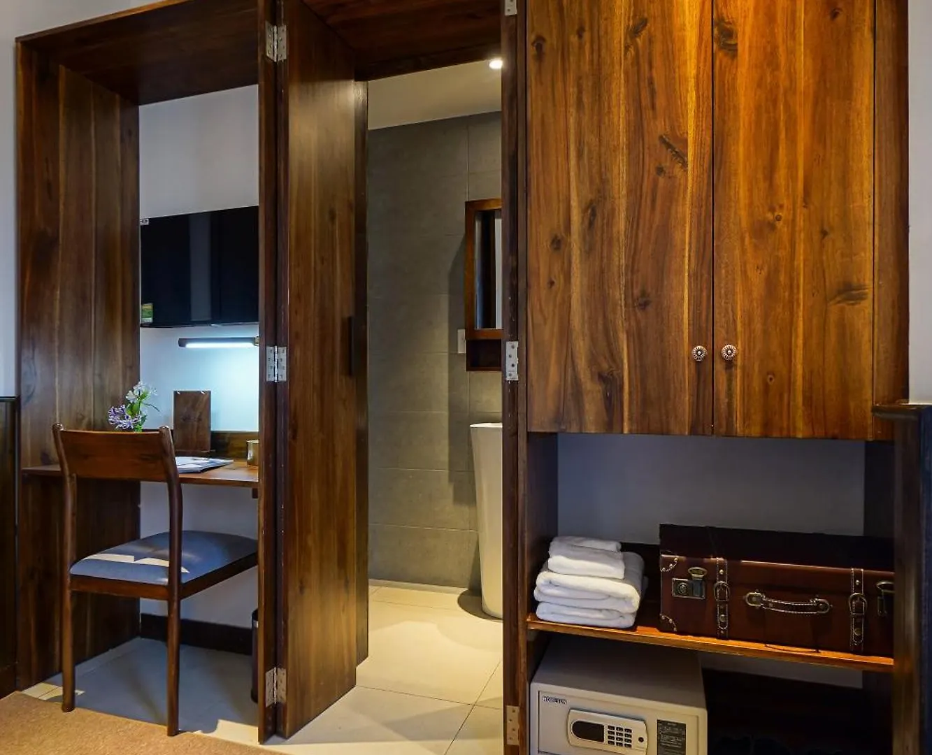 Nexus House Nguyen Binh Khiem Hotel Ho Chi Minh City 3*,